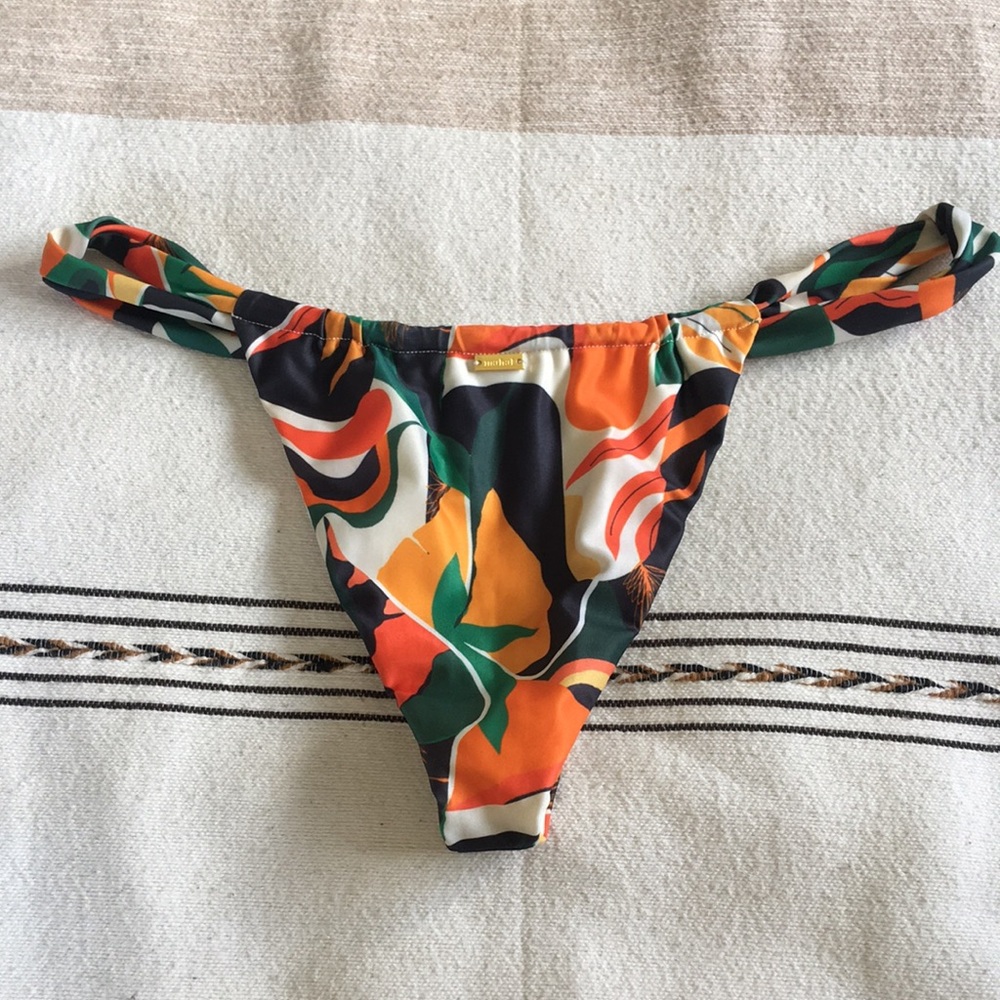 Gorgeous print Mahal bikini set - both small - Picture 7 of 9